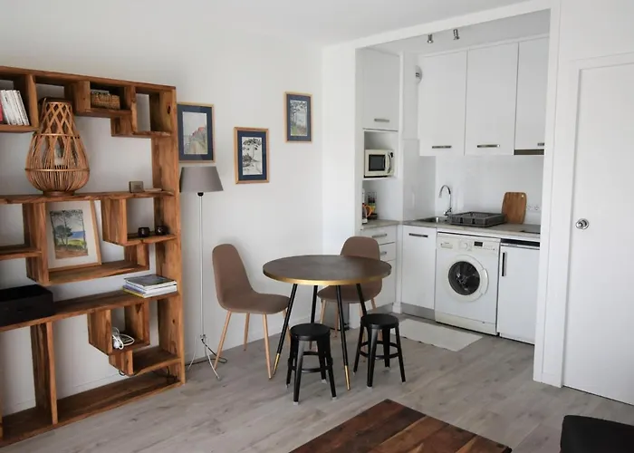 A Arcachon: Acces Plage, Balcon, Parking - Fr-1-420-78